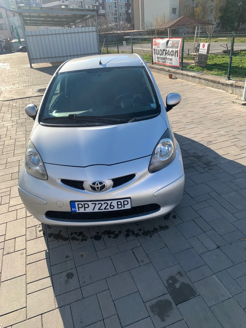 Toyota Aygo 1.0 бензин, снимка 2 - Автомобили и джипове - 48966354