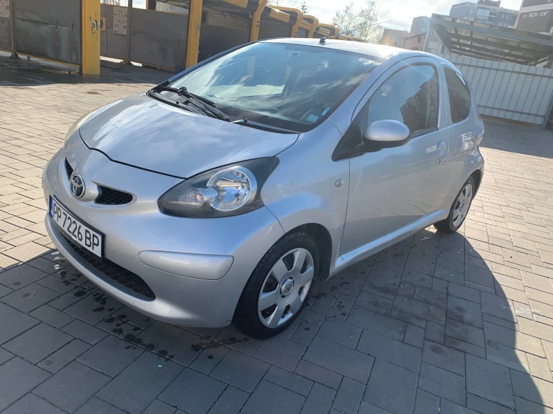 Toyota Aygo 1.0 бензин, снимка 3 - Автомобили и джипове - 48966354