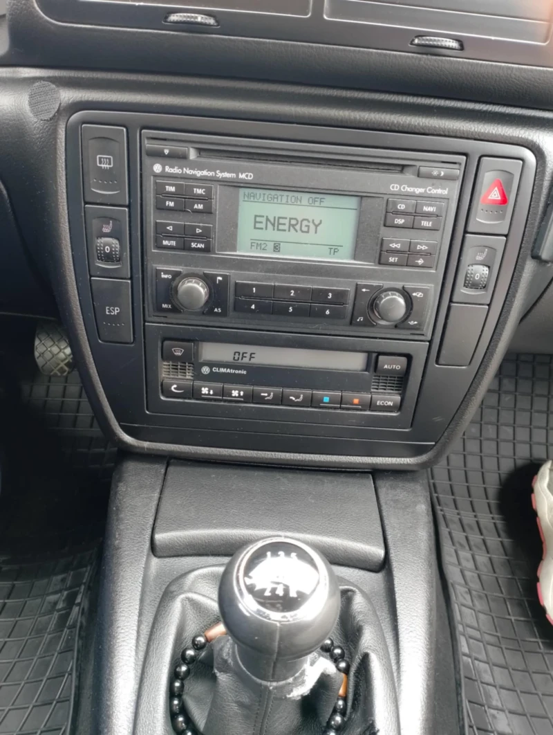 VW Passat 1.9 TDI, снимка 5 - Автомобили и джипове - 51764645