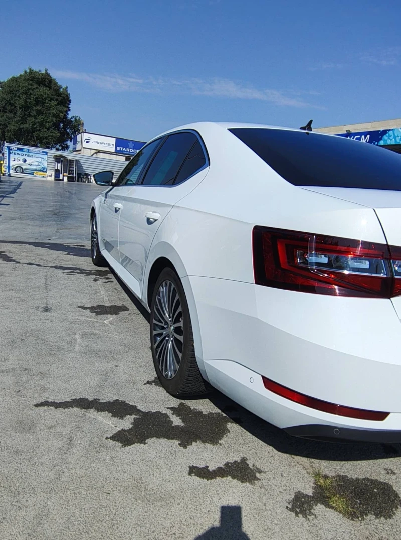 Skoda Superb 2.0 TDI LAURIN& KLEMENT 4x4 DSG AUTOMAT, снимка 3 - Автомобили и джипове - 50022909