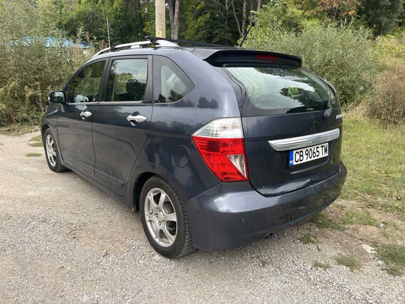 Honda Fr-v, снимка 4 - Автомобили и джипове - 52388114