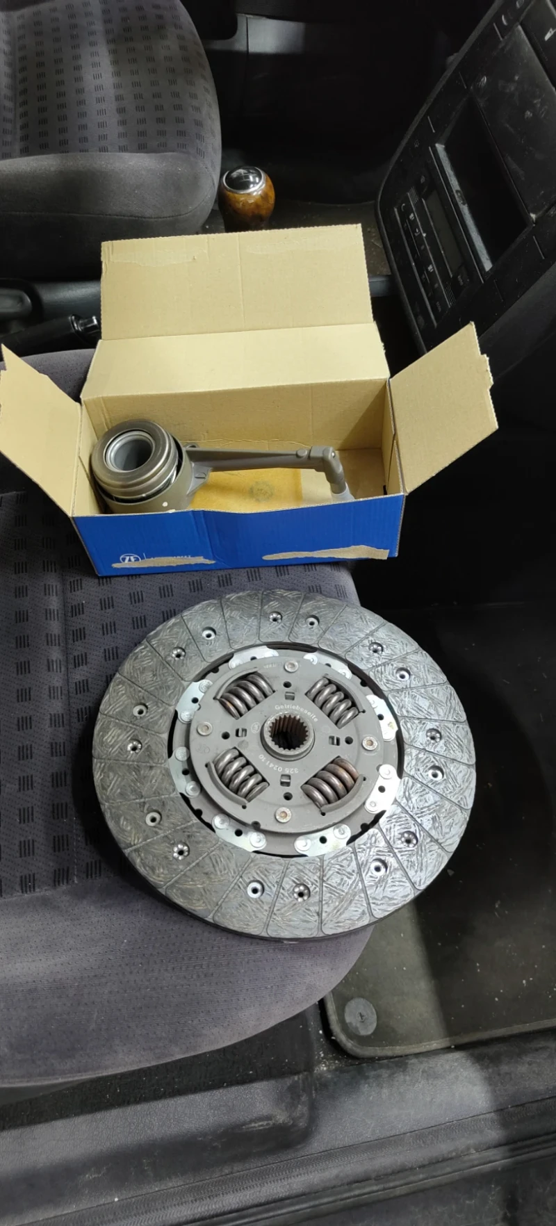 VW Sharan 1.9, снимка 7 - Автомобили и джипове - 52654269