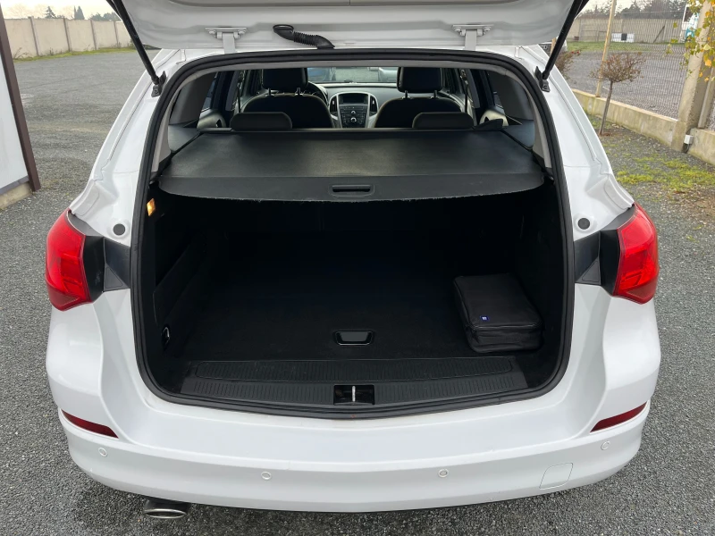 Opel Astra 1.4i-turbo-Газов Инжекцион-6ск., снимка 15 - Автомобили и джипове - 52771618