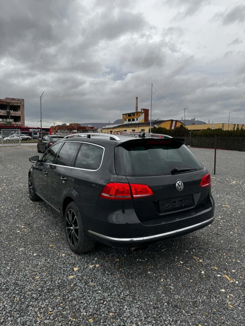 VW Passat B7 Highline 2.0TDI DSG, снимка 5 - Автомобили и джипове - 53233965