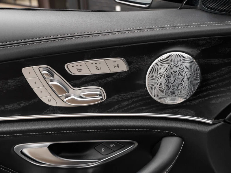 Mercedes-Benz E 63 AMG * AMG Line * HeadUp * * AвтоКредит* (ЦЕНА ДО БГ), снимка 15 - Автомобили и джипове - 53471723