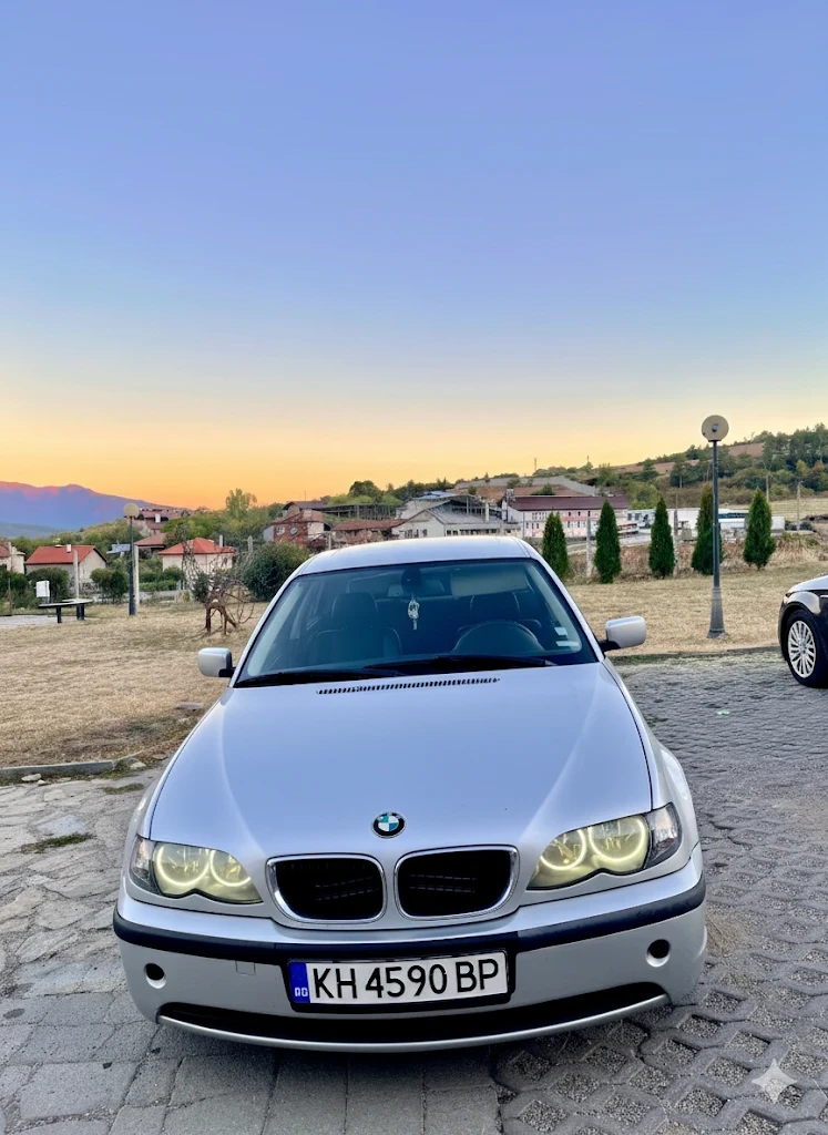 BMW 320, снимка 4 - Автомобили и джипове - 52878723