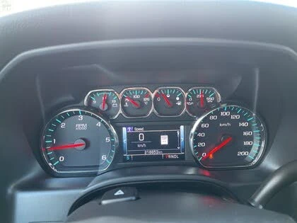 Chevrolet Silverado 1500 LT Crew Cab 4WD* АвтоКредит* (Цена до БГ) , снимка 10 - Автомобили и джипове - 53398246