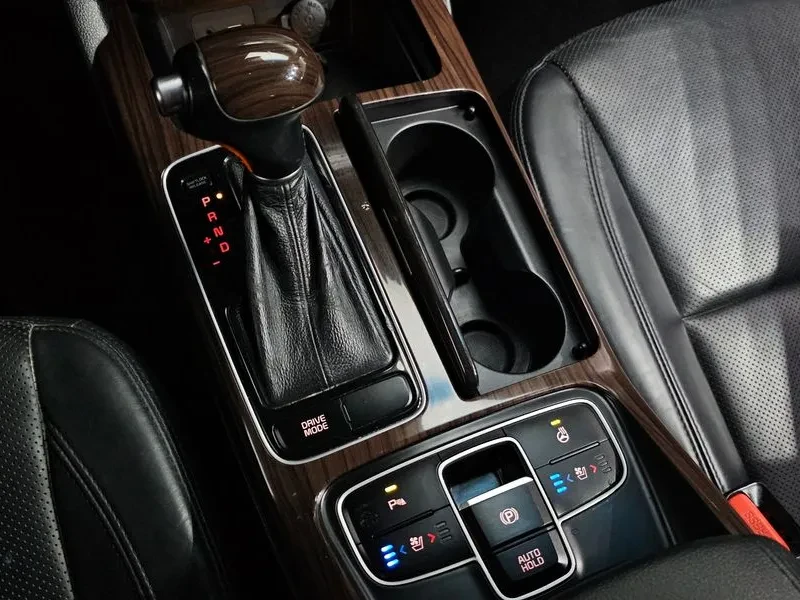 Kia K7 3.0 Gdi Prestige, снимка 17 - Автомобили и джипове - 55046405