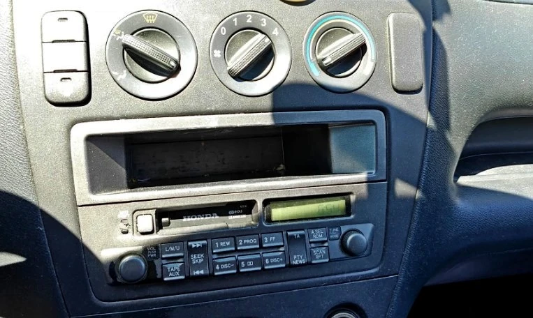 Honda Civic 1.7 D, снимка 6 - Автомобили и джипове - 55103462