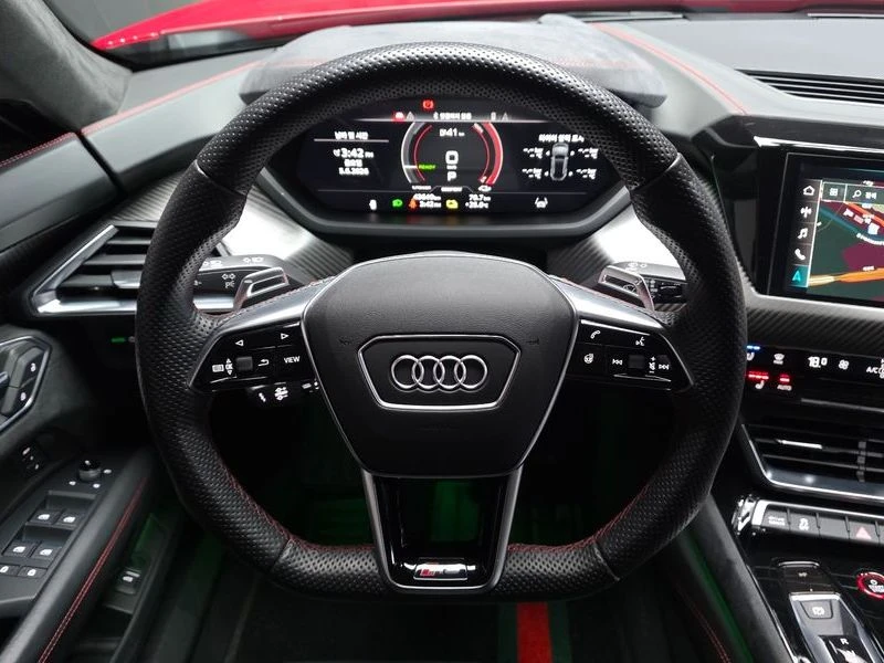 Audi E-Tron GT RS| 646к.с., снимка 15 - Автомобили и джипове - 56017129