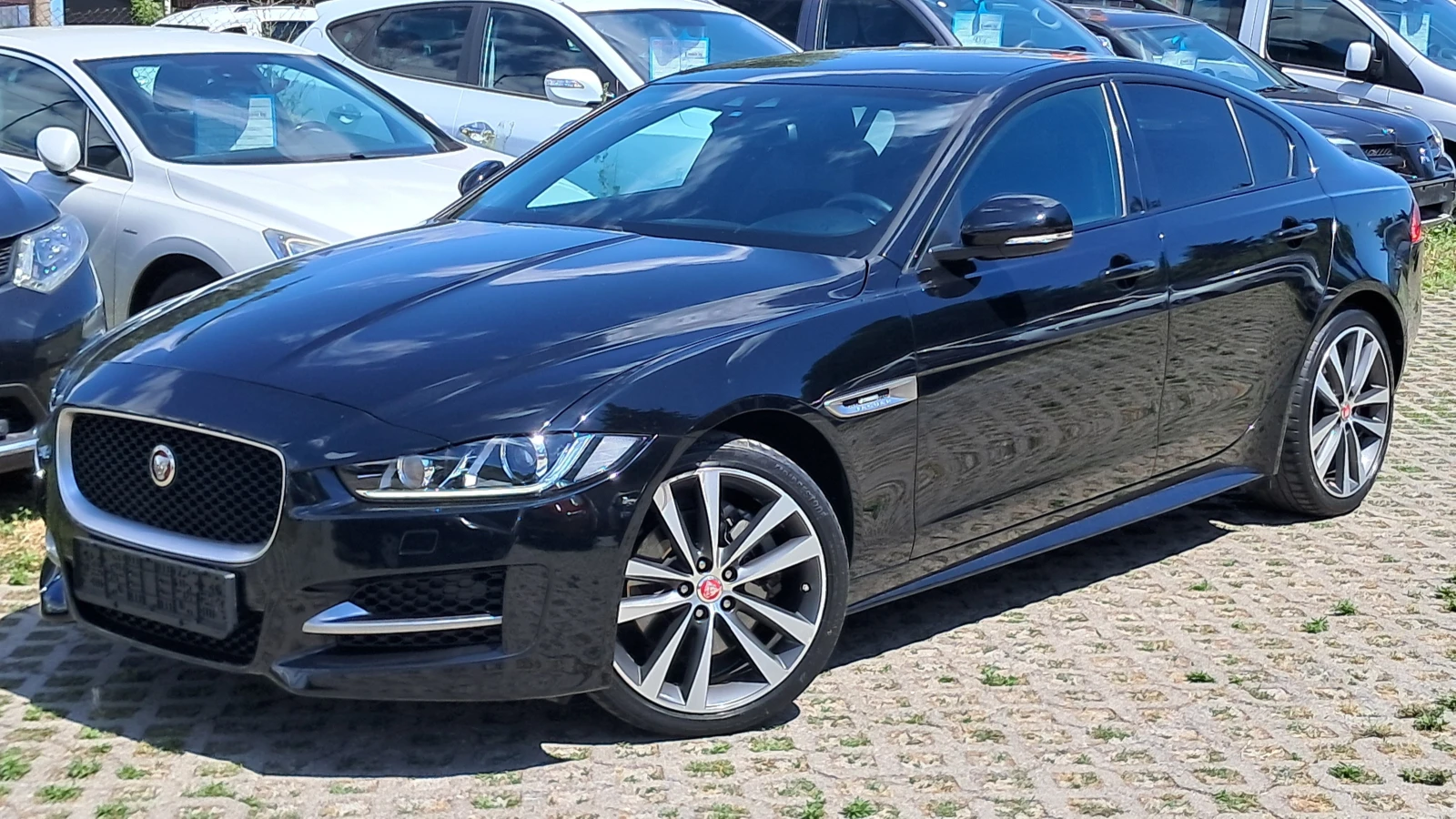 Jaguar XE FULL R-SPORT РЕАЛ КМ ИЗКЛЮЧИТЕЛ СЕРВ КНИЖ КОЖА ЛЕД
