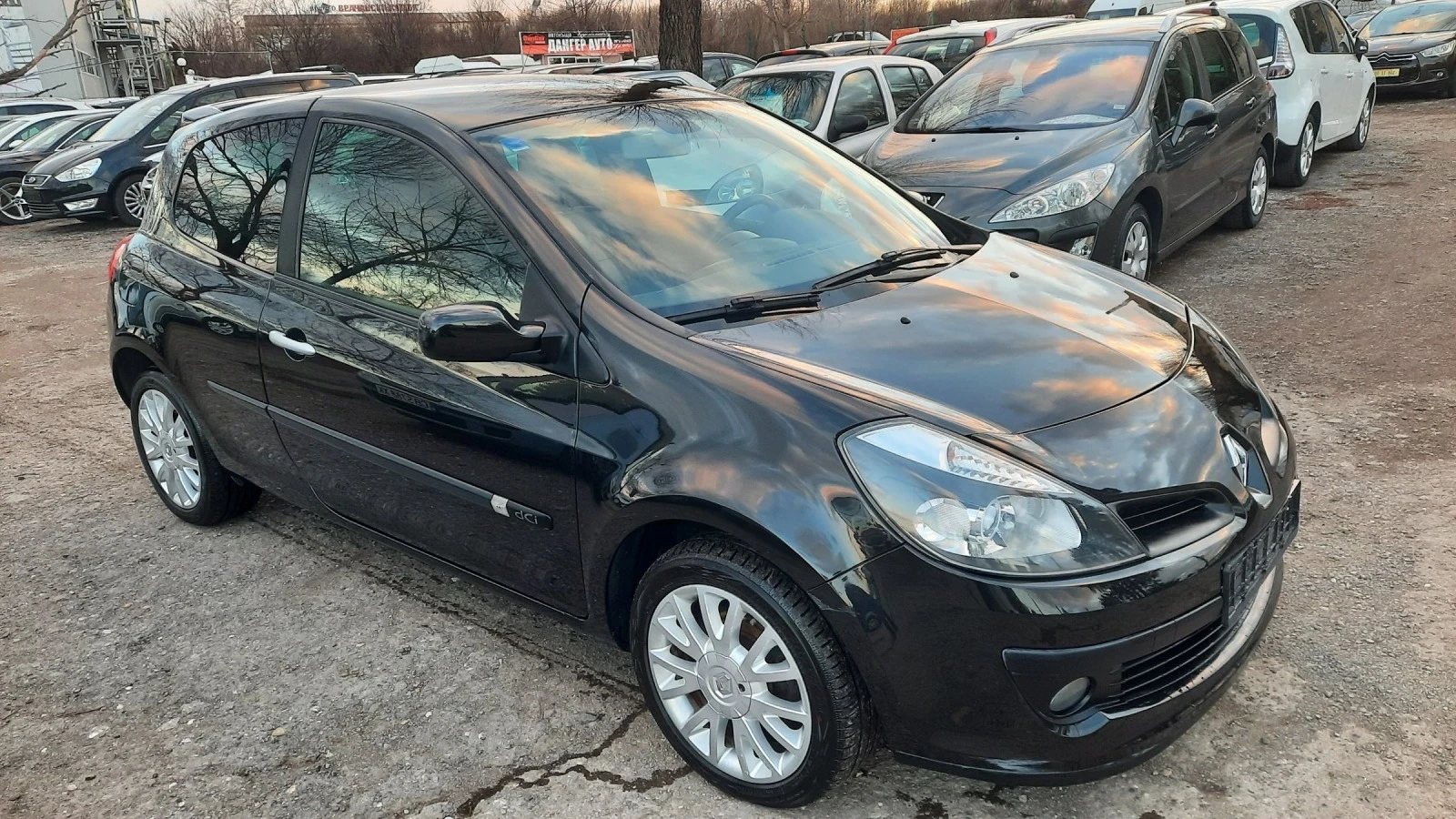 Renault Clio 1.5dci КОЖА 110kc. - изображение 2