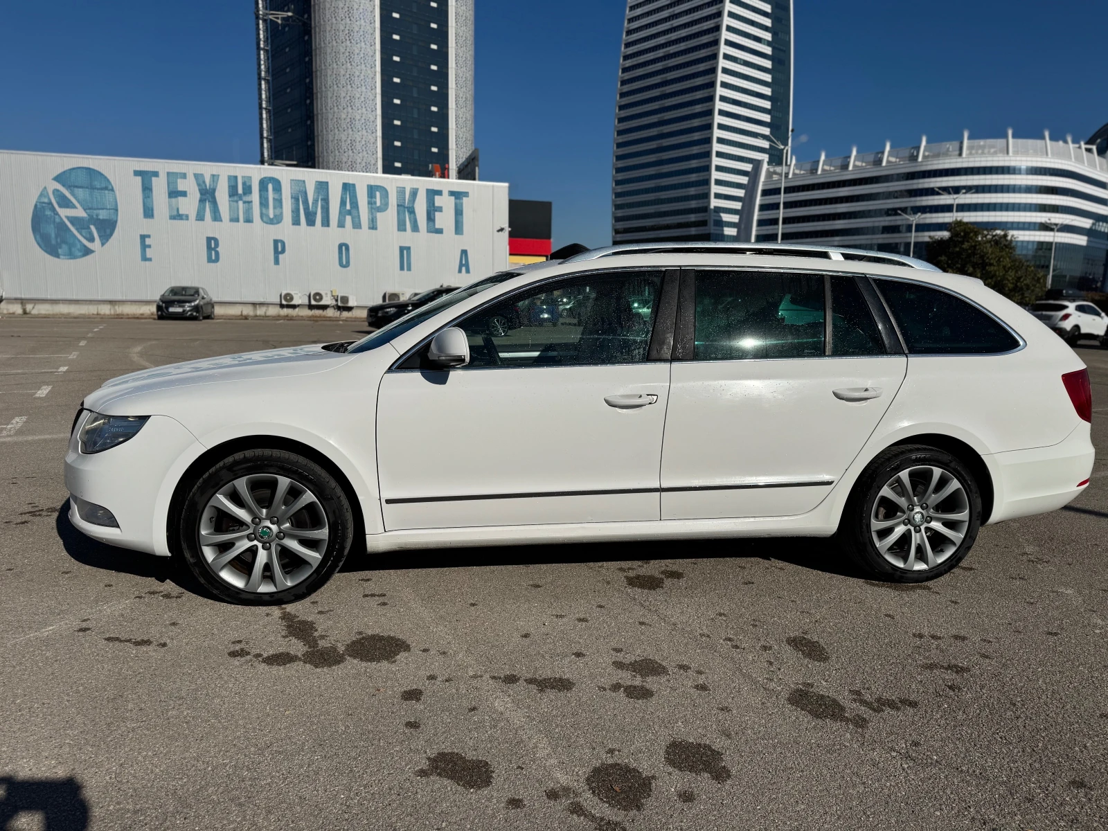 Skoda Superb 2.0TDI-DSG-NAVI - изображение 5