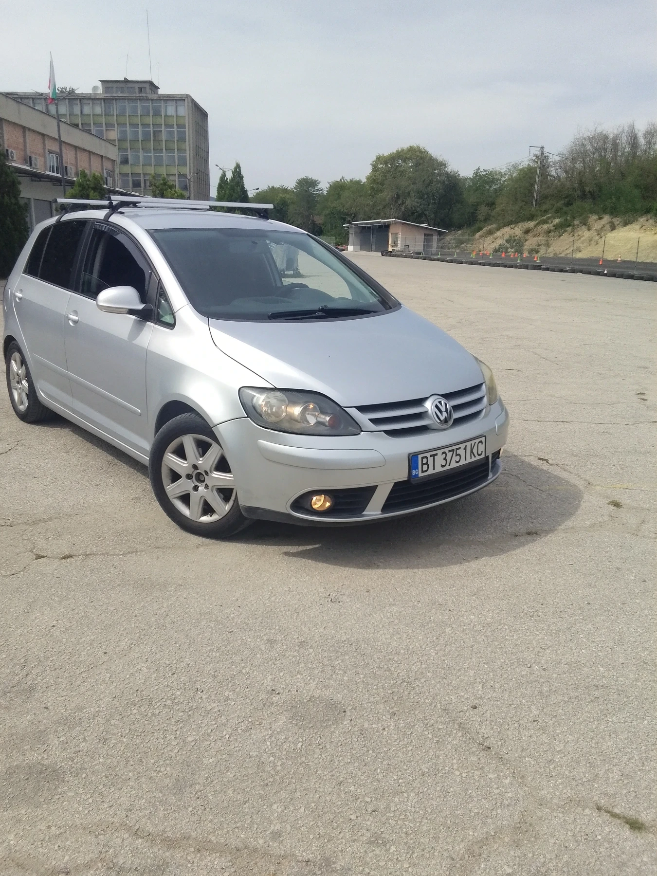 VW Golf Plus 1.6 ГАЗ - изображение 8