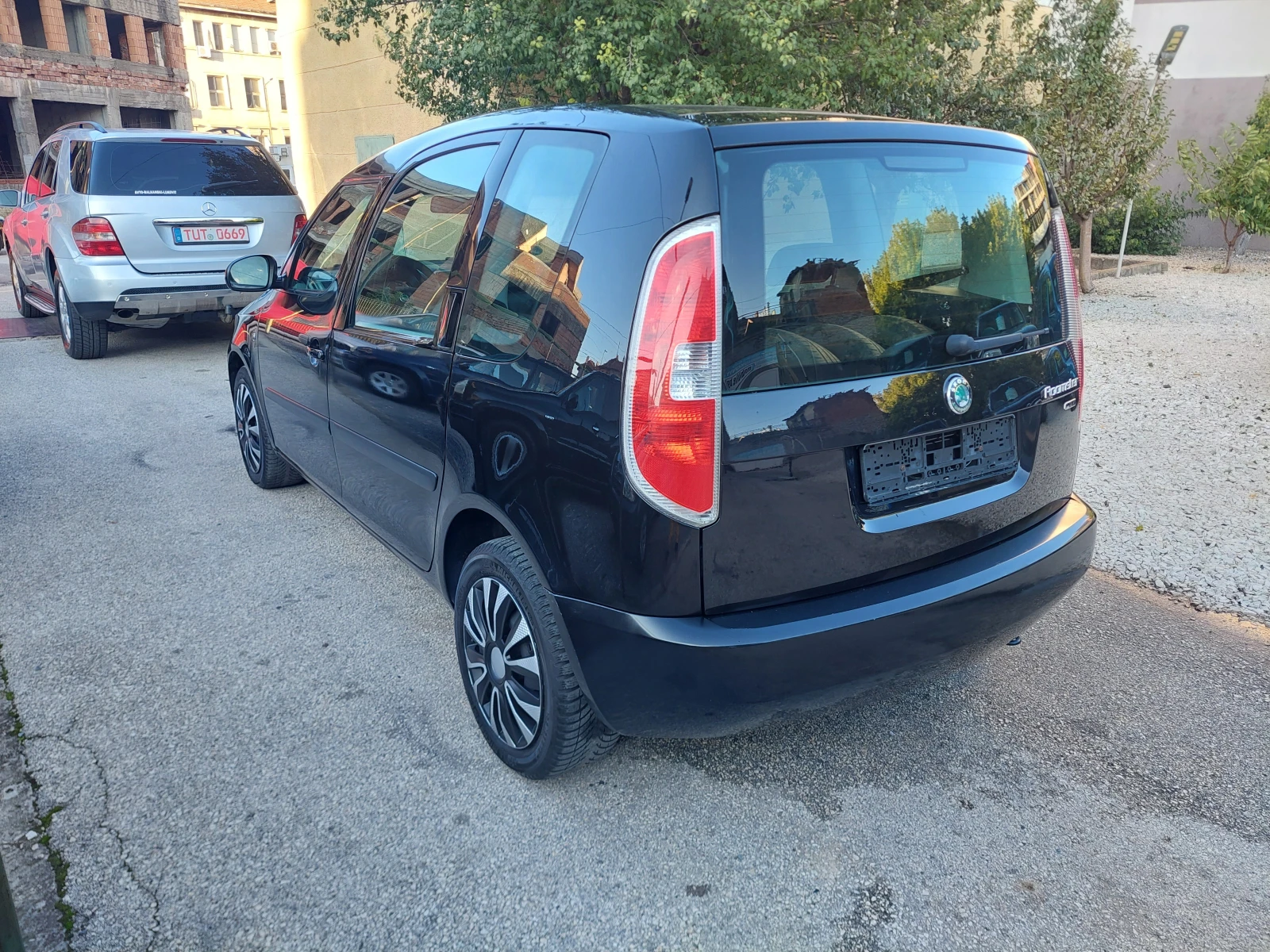 Skoda Roomster 1, 4i--4 цилиндъра-ТОП  - изображение 4