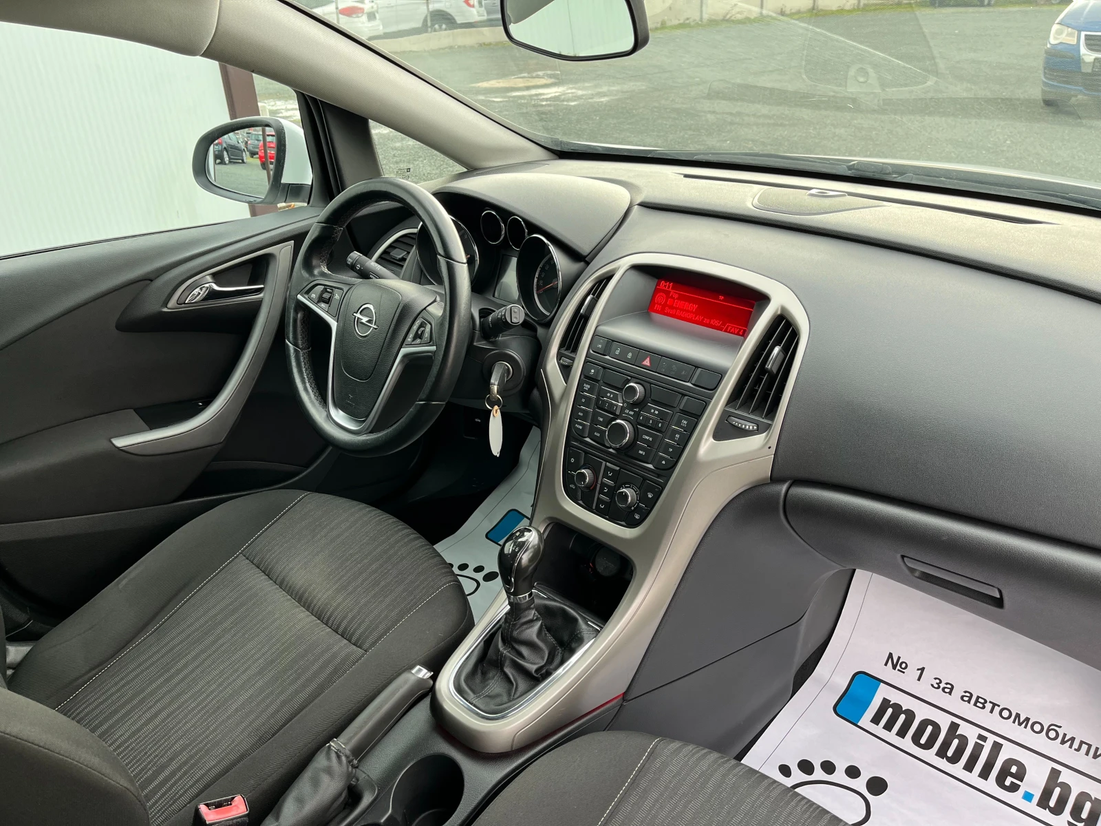 Opel Astra 1.4i-turbo-Газов Инжекцион-6ск. - изображение 8