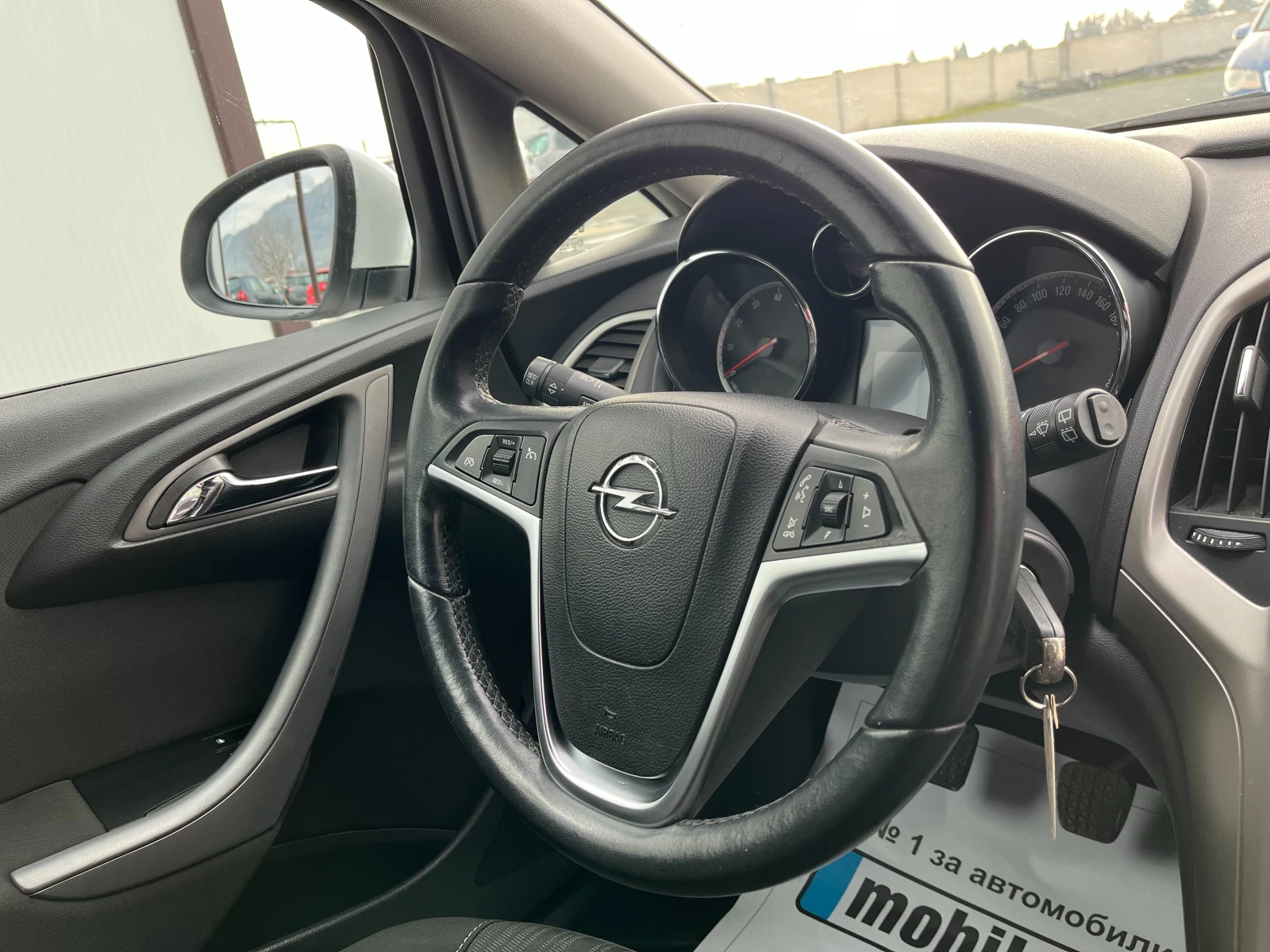 Opel Astra 1.4i-turbo-Газов Инжекцион-6ск. - изображение 9