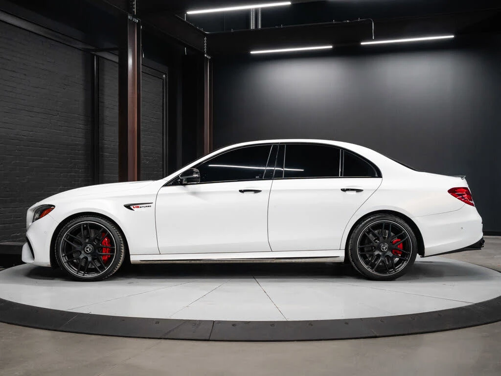 Mercedes-Benz E 63 AMG * AMG Line * HeadUp * * AвтоКредит* (ЦЕНА ДО БГ) - изображение 6