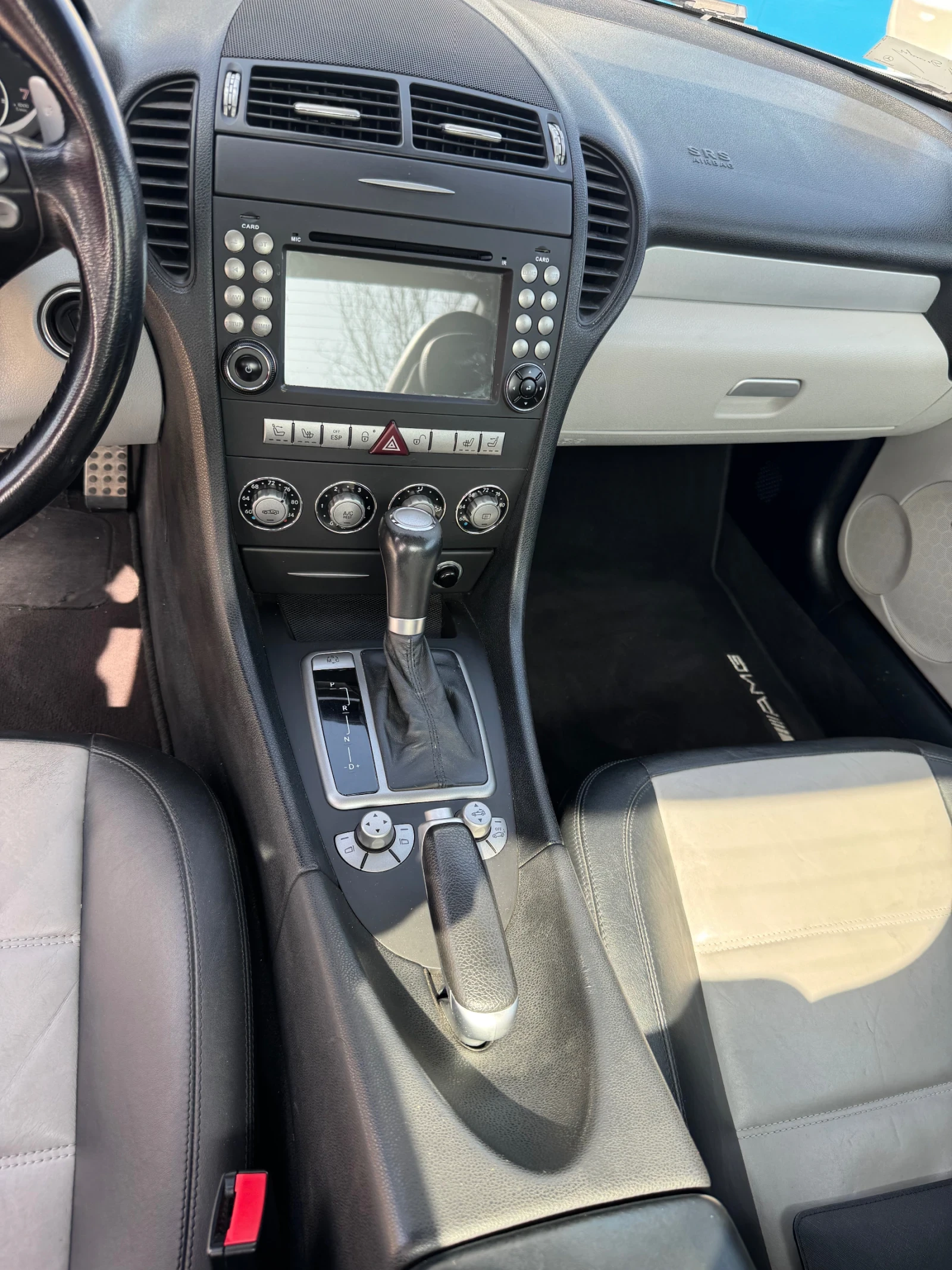 Mercedes-Benz SLK 55 AMG, снимка 17 - Автомобили и джипове - 53812668