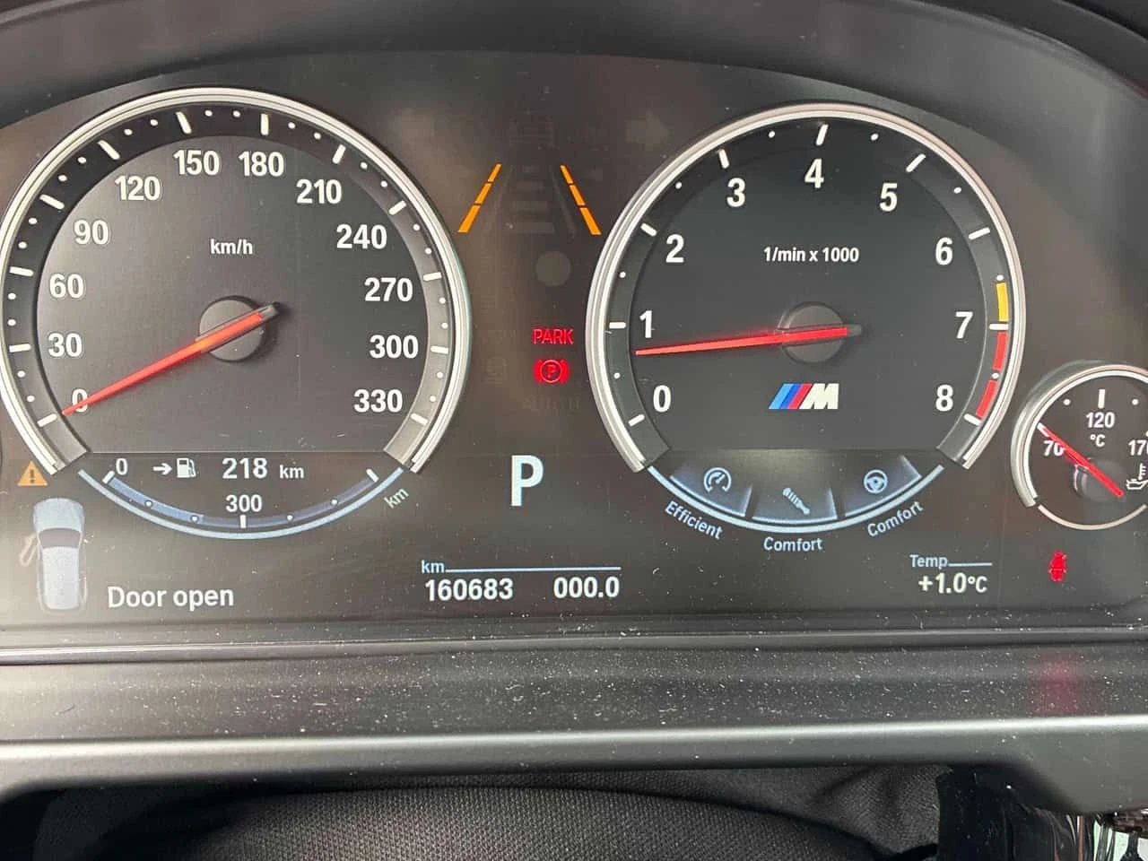 BMW X5M  * CARFAX * Обдухване * Хед-ъп * + гуми джанти * , снимка 8 - Автомобили и джипове - 54060490