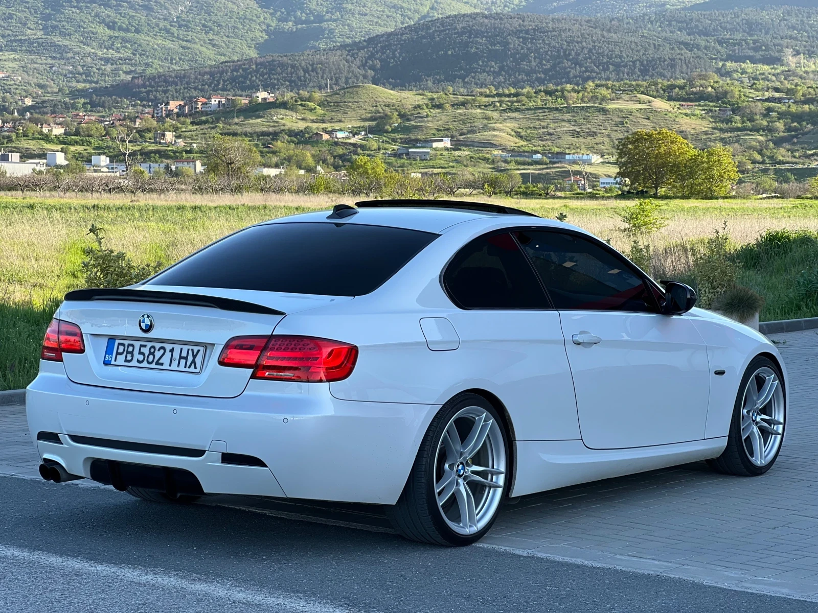 BMW 330 BMW E92 LCI Individual RWD, снимка 5 - Автомобили и джипове - 54574444