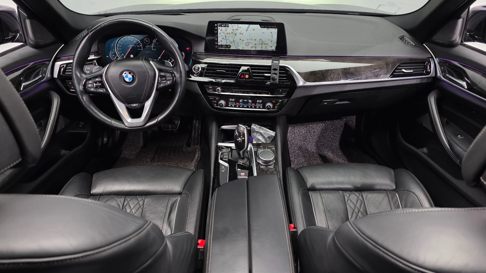 BMW 530 * 360 * HUD * ОБДУХВАНЕ * АВТОКРЕДИТ, снимка 5 - Автомобили и джипове - 54585594