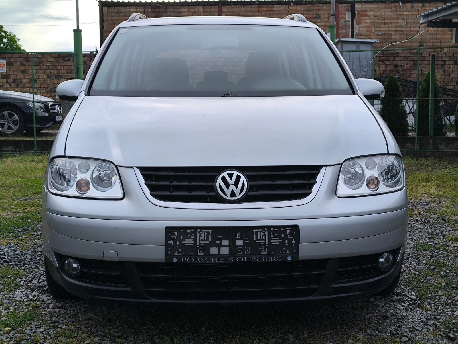 VW Touran -1.9TDI-105кс-6 скорости-КЛИМАТРОНИК-, снимка 8 - Автомобили и джипове - 54790869