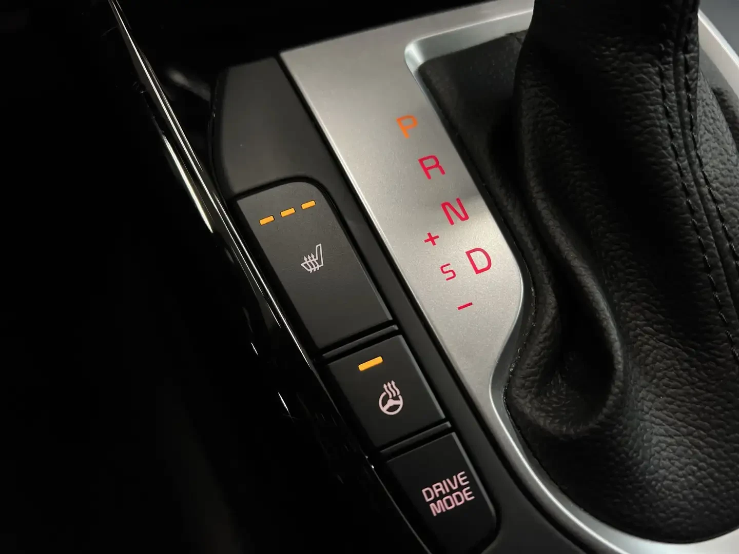 Kia Forte EX* ПОДГРЕВ* CARPLAY, снимка 16 - Автомобили и джипове - 54970933