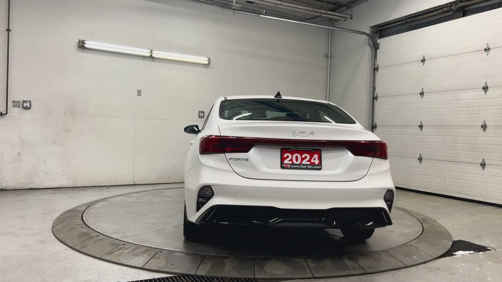 Kia Forte EX* ПОДГРЕВ* CARPLAY, снимка 6 - Автомобили и джипове - 54970933