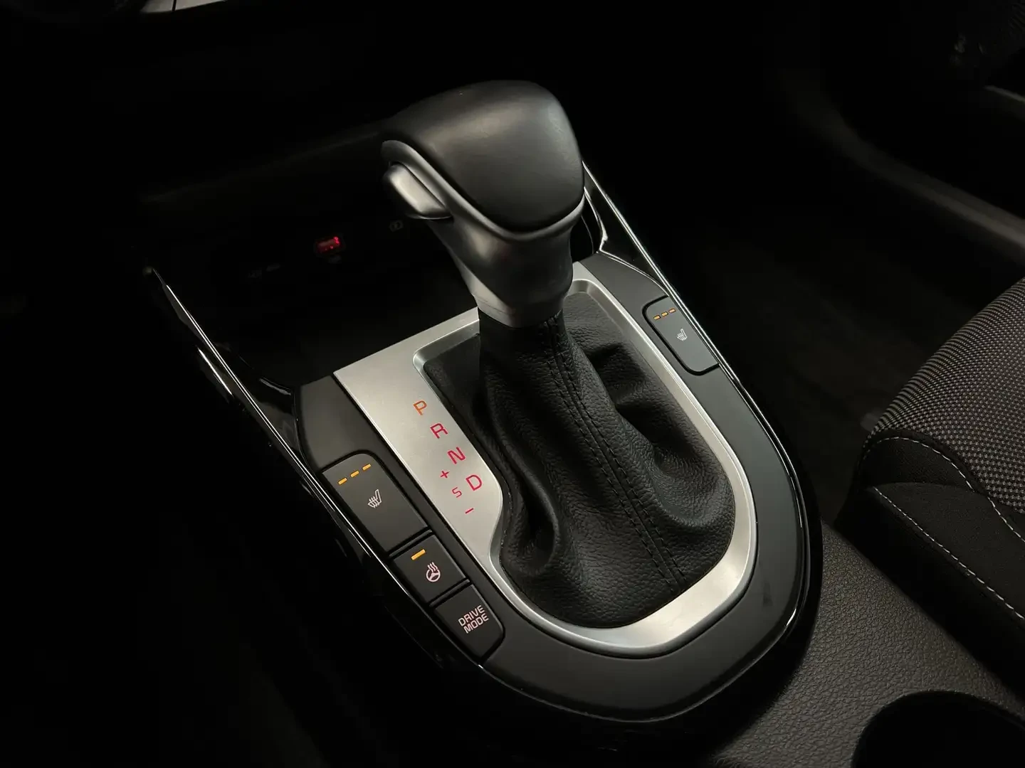 Kia Forte EX* ПОДГРЕВ* CARPLAY, снимка 12 - Автомобили и джипове - 54970933