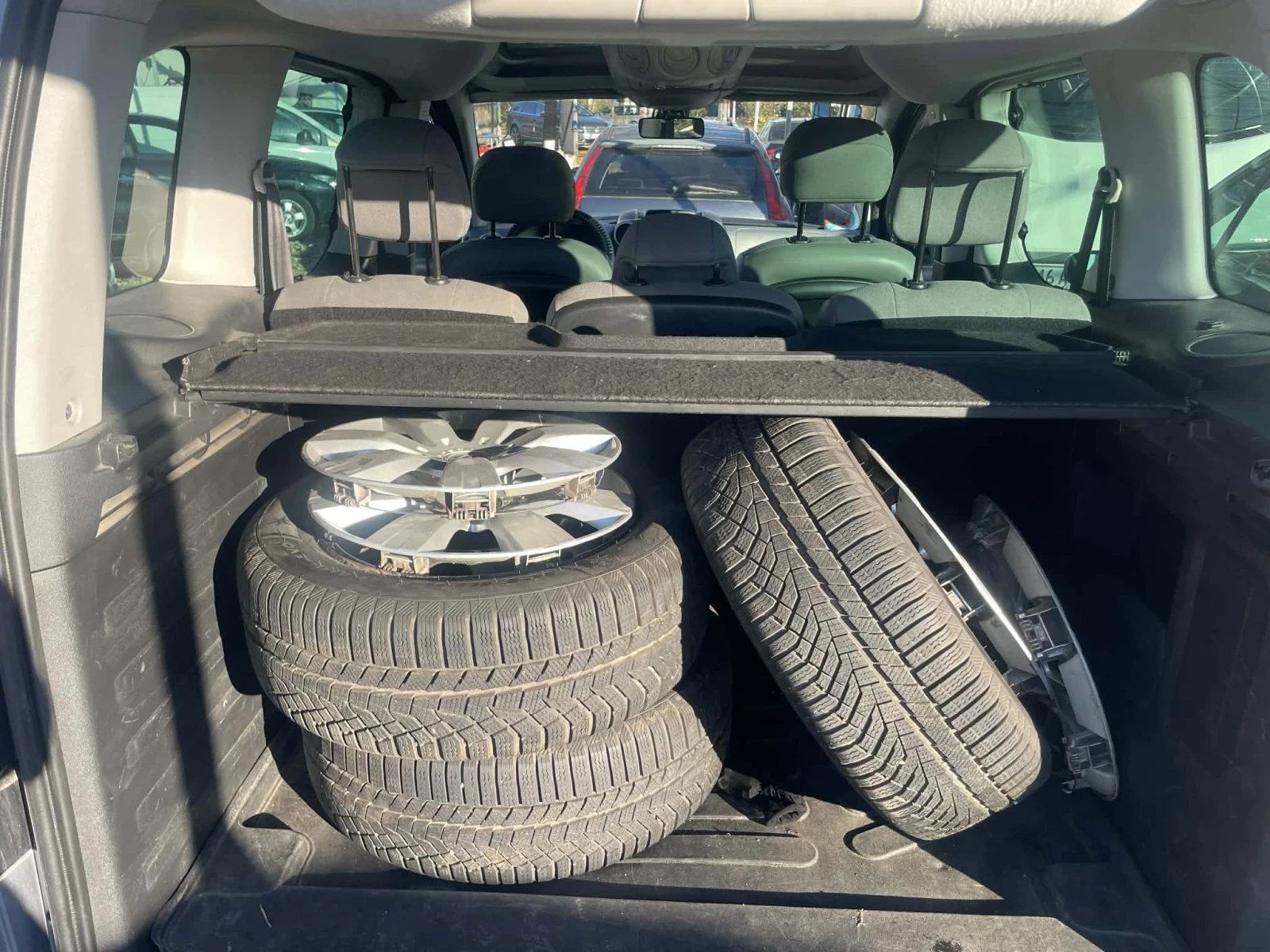 Citroen Berlingo 1.6 HDI Bluemotion, снимка 8 - Автомобили и джипове - 55239642