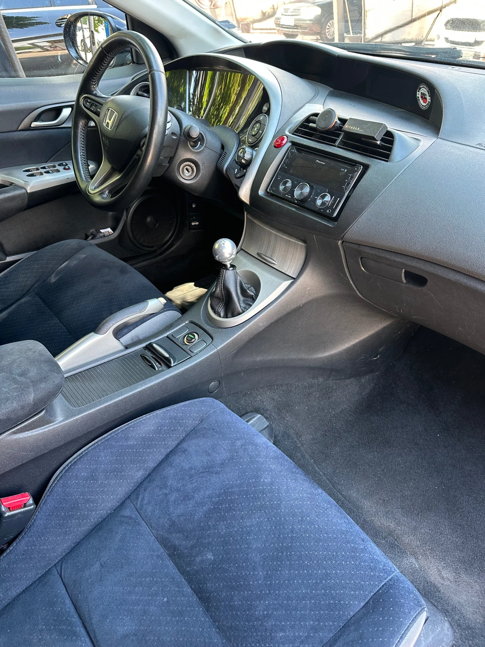 Honda Civic Executive , снимка 14 - Автомобили и джипове - 55483517