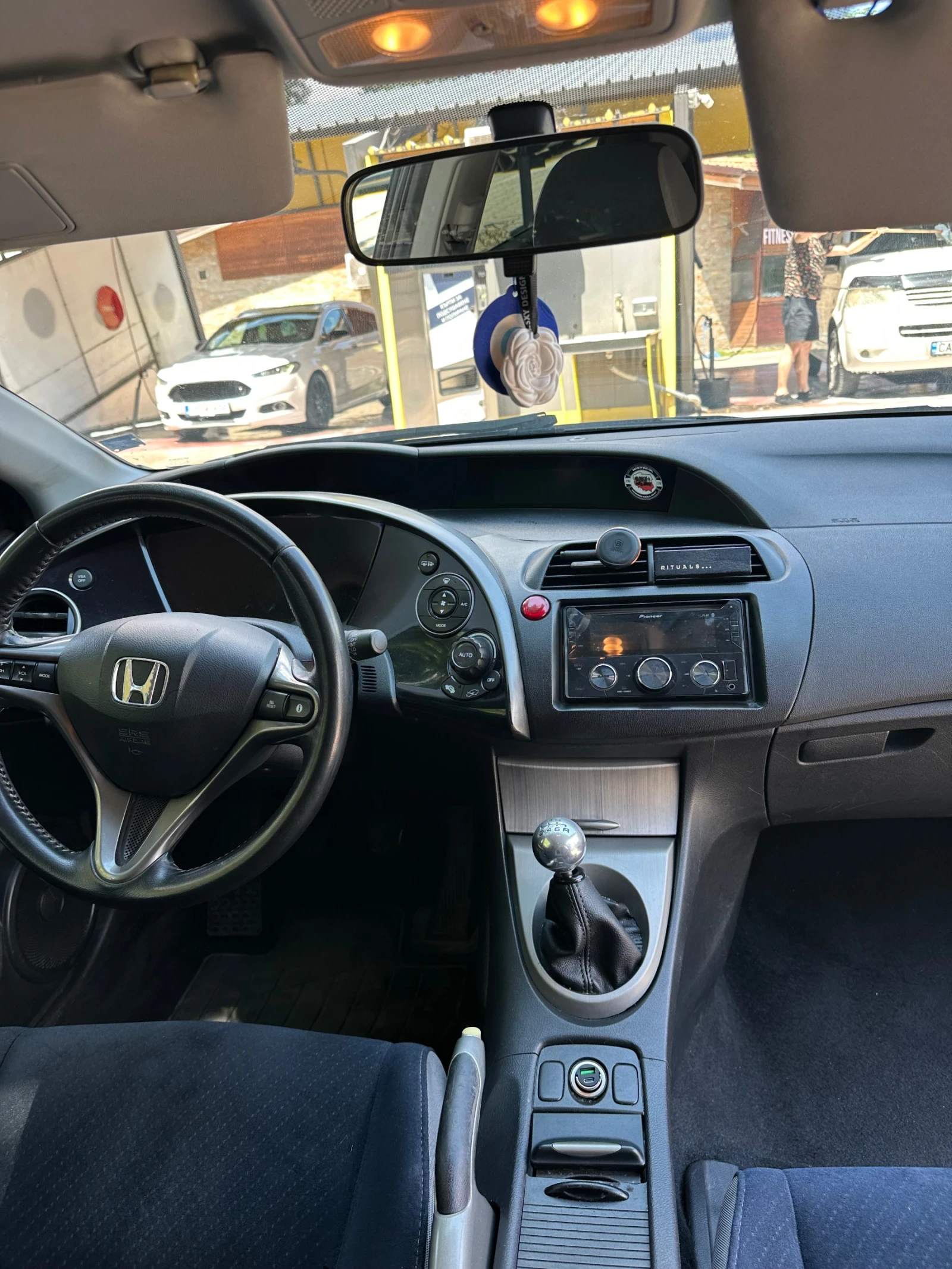 Honda Civic Executive , снимка 9 - Автомобили и джипове - 55483517