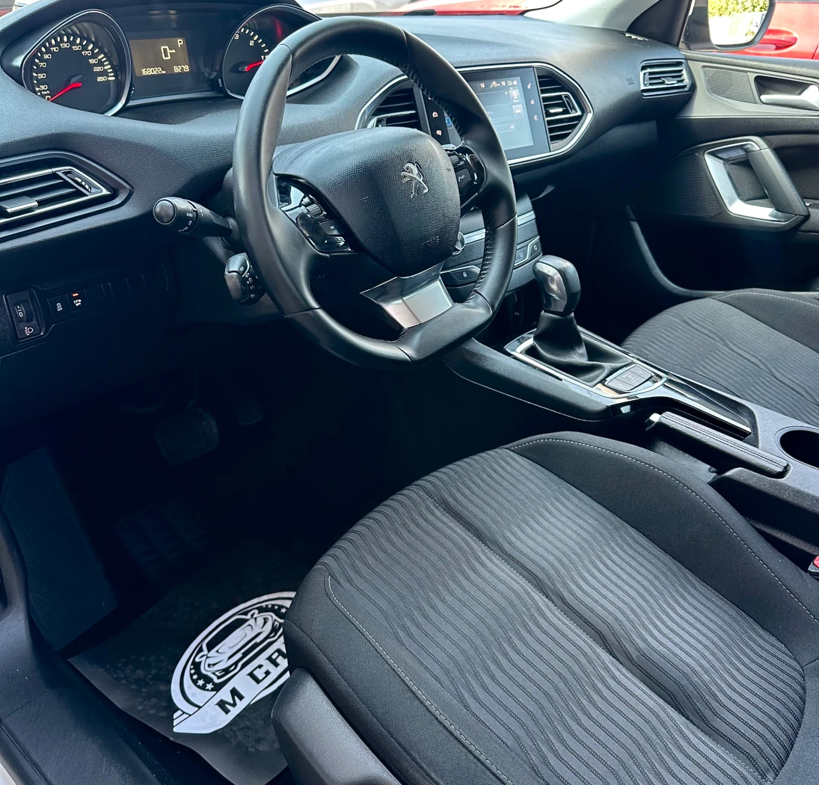 Peugeot 308 AUTOMATIC 1.6hdi 120ks, снимка 15 - Автомобили и джипове - 55837715