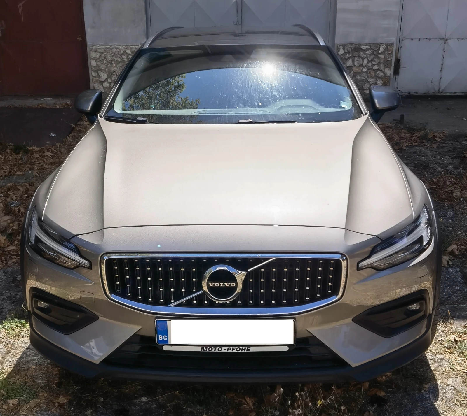 Volvo V60 Cross Country B4