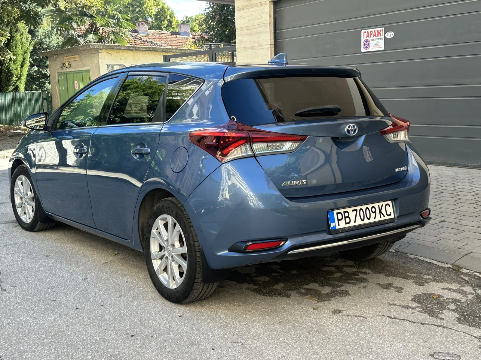 Toyota Auris, снимка 2 - Автомобили и джипове - 56269626