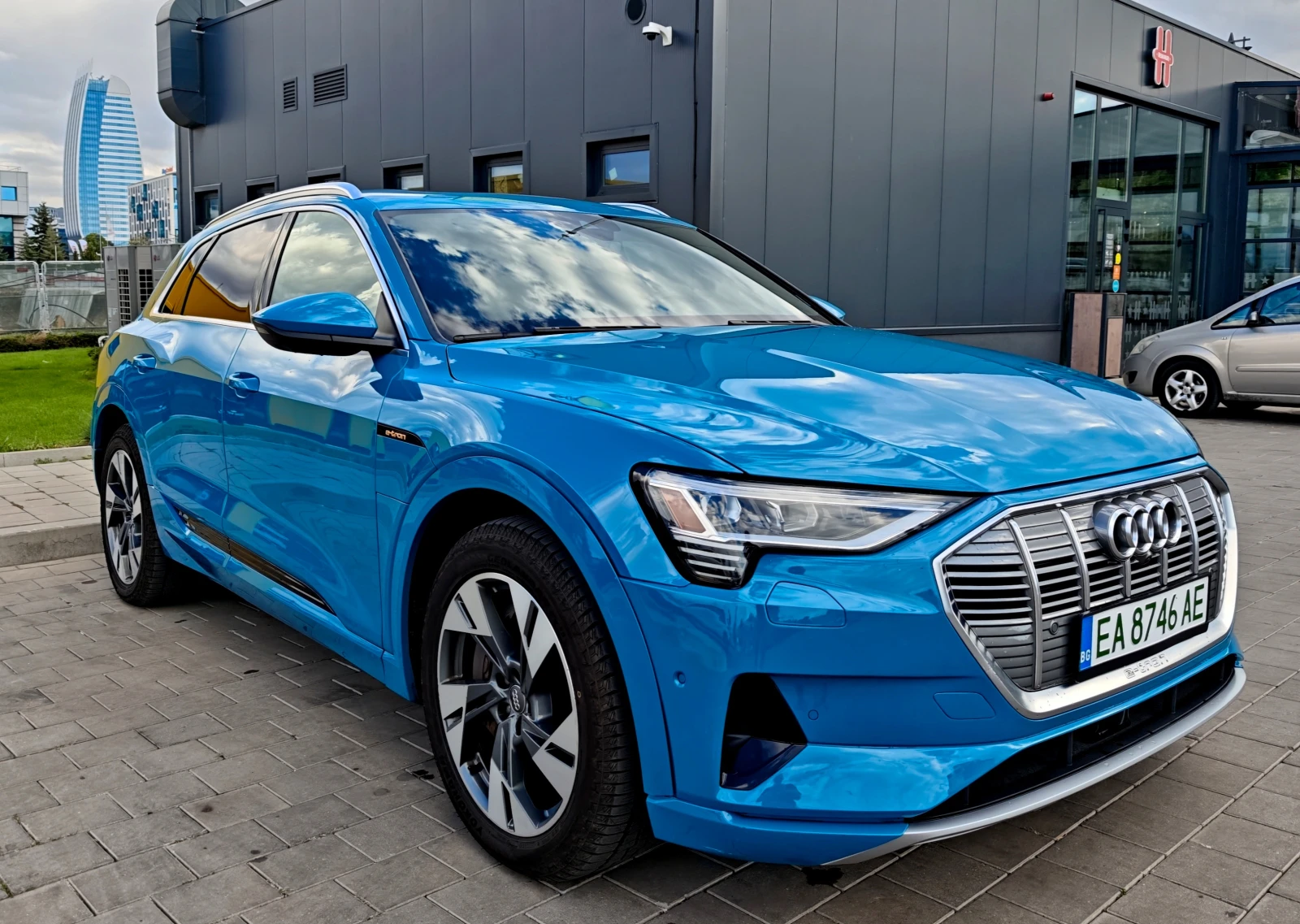 Audi E-Tron 55 , снимка 12 - Автомобили и джипове - 56357356