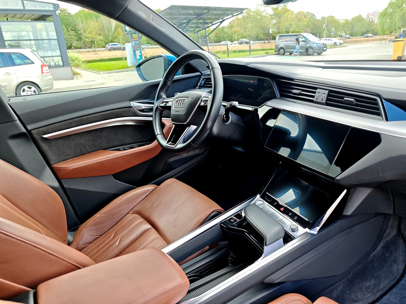 Audi E-Tron 55 , снимка 11 - Автомобили и джипове - 56357356