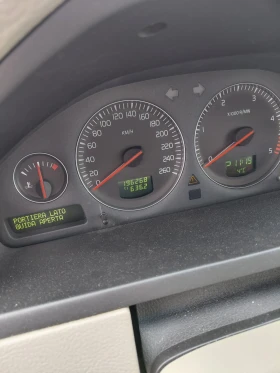 Volvo Xc90 2.4, снимка 10