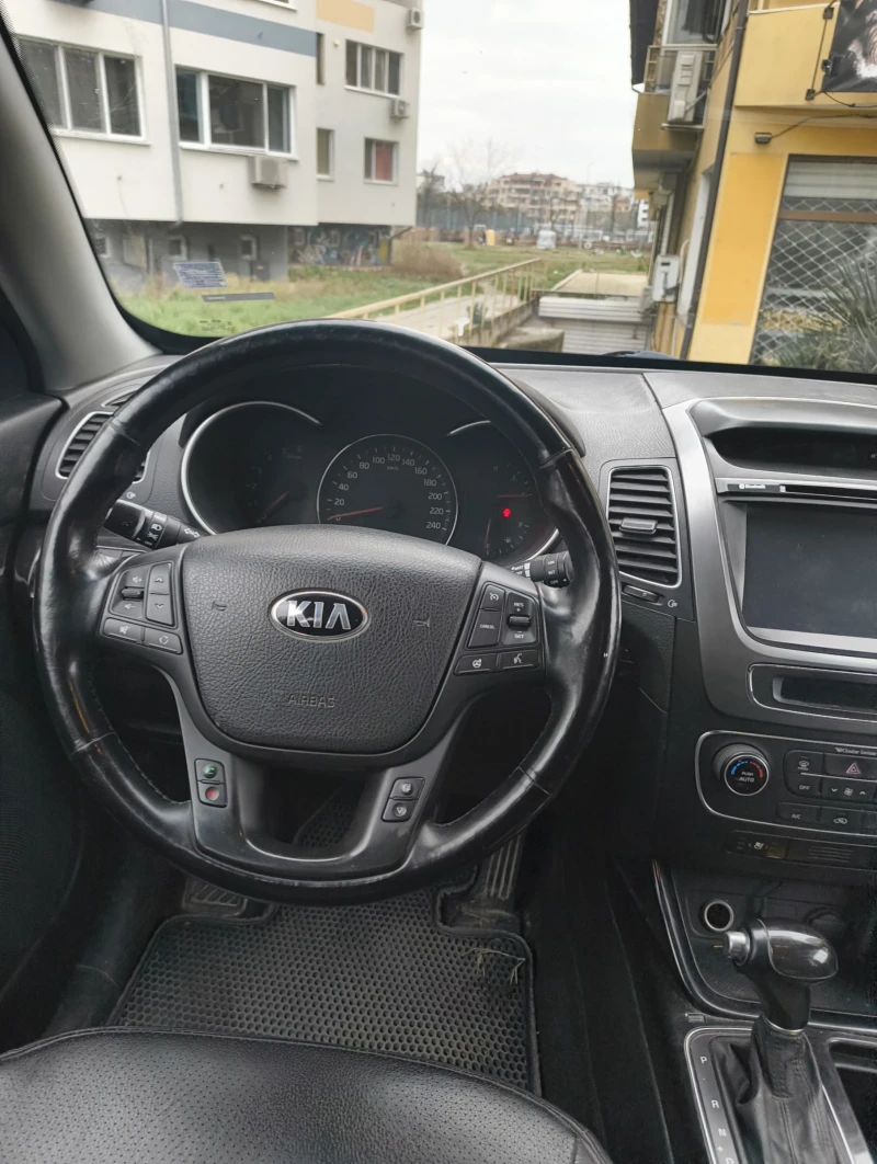 Kia Sorento Автомат 4х4 КОЖА , снимка 13 - Автомобили и джипове - 49289732