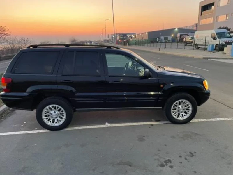 Jeep Grand cherokee 2.7 CDI ПЕРФЕКТНО СЪСТОЯНИЕ!!!, снимка 4 - Автомобили и джипове - 49362481