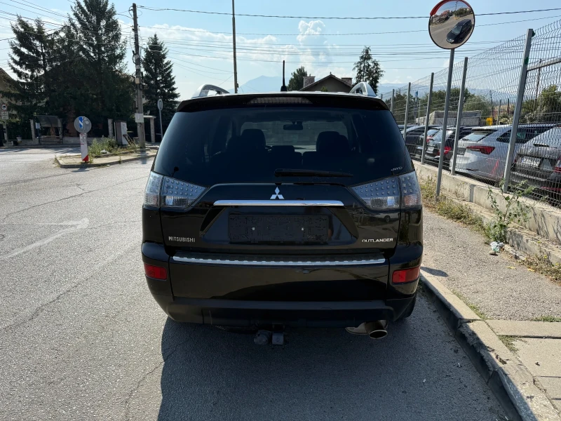 Mitsubishi Outlander 2.4i_4x4_7m, снимка 6 - Автомобили и джипове - 51728406