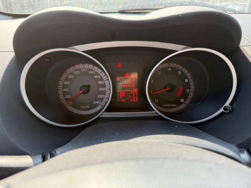 Mitsubishi Outlander 2.4i_4x4_7m, снимка 16 - Автомобили и джипове - 51728406