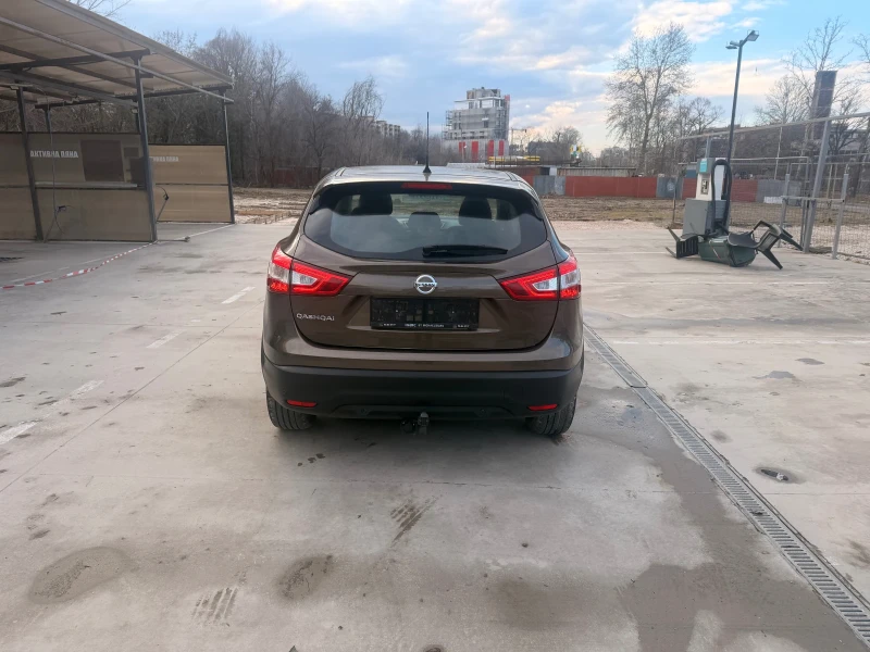 Nissan Qashqai 1.2, снимка 10 - Автомобили и джипове - 53037725