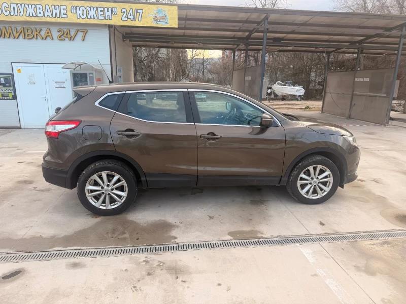 Nissan Qashqai 1.2, снимка 6 - Автомобили и джипове - 53037725