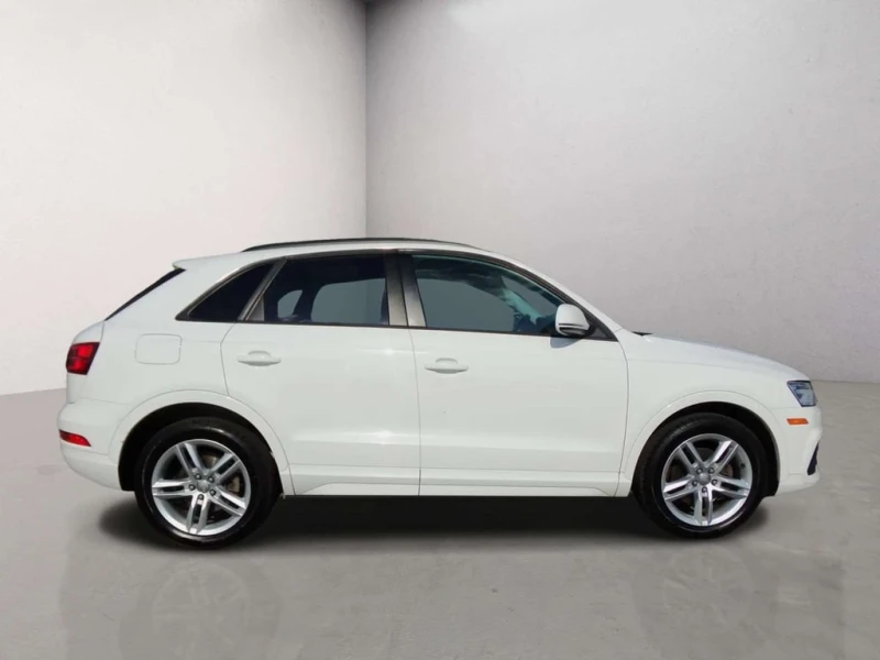 Audi Q3 quattro Premium  CARFAX, снимка 3 - Автомобили и джипове - 53078387