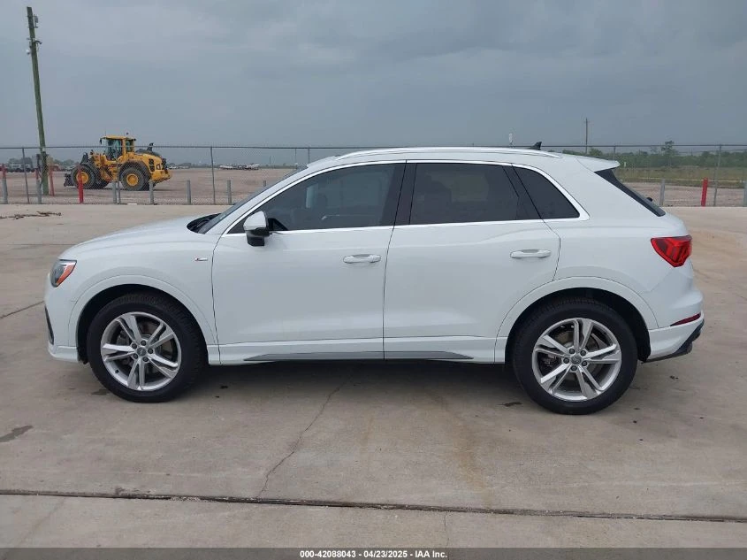 Audi Q3 2.0L I-4 DI, DOHC, VVT, TURBO, 228HP All Wheel Dri - изображение 6
