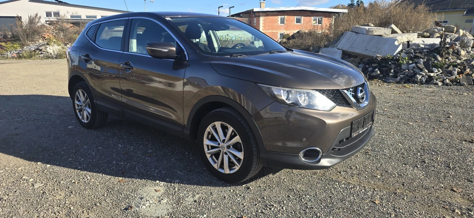 Nissan Qashqai 1.2 - изображение 2