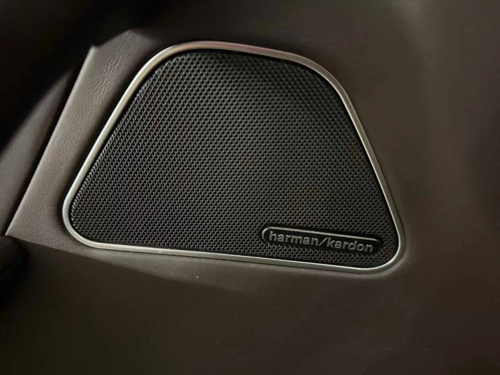 Maserati Levante * S GranLusso * CARFAX * ЦЕНА ДО БГ - изображение 10