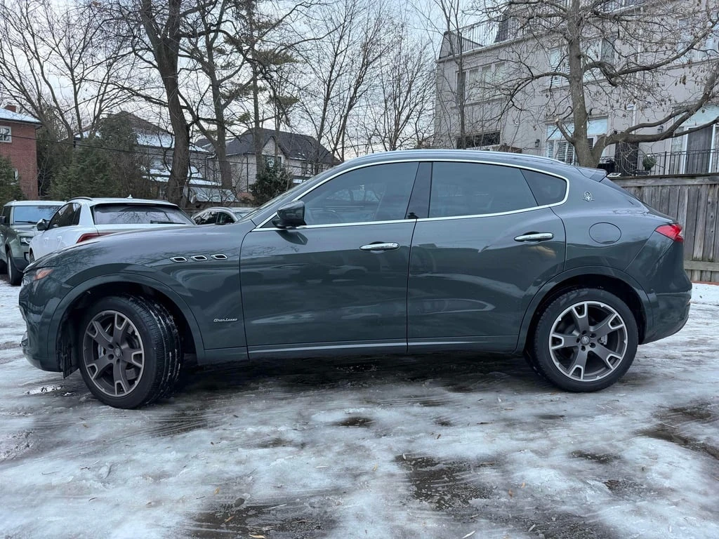 Maserati Levante * S GranLusso * CARFAX * ЦЕНА ДО БГ - изображение 2